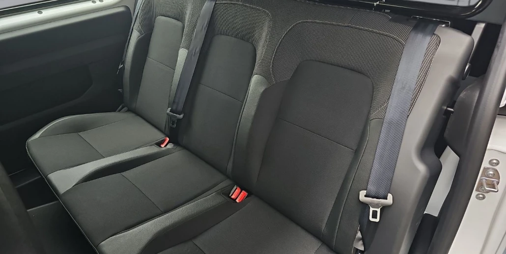 16_b9efbb19-9212-41b8-a123-25a9e90cf2b3_final_image