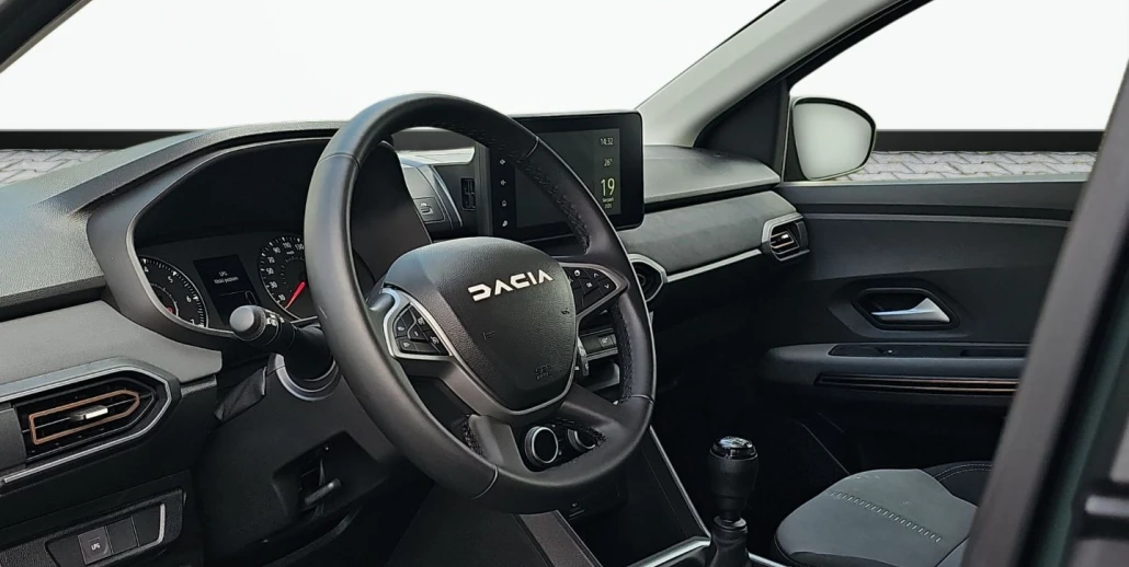 19_5c729690-8905-4e9d-91e7-9d48d765b099_final_image