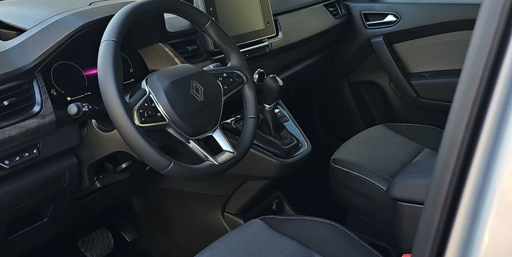 24_cf9cf36b-f16f-47ee-be56-922d3507fbb9_final_image