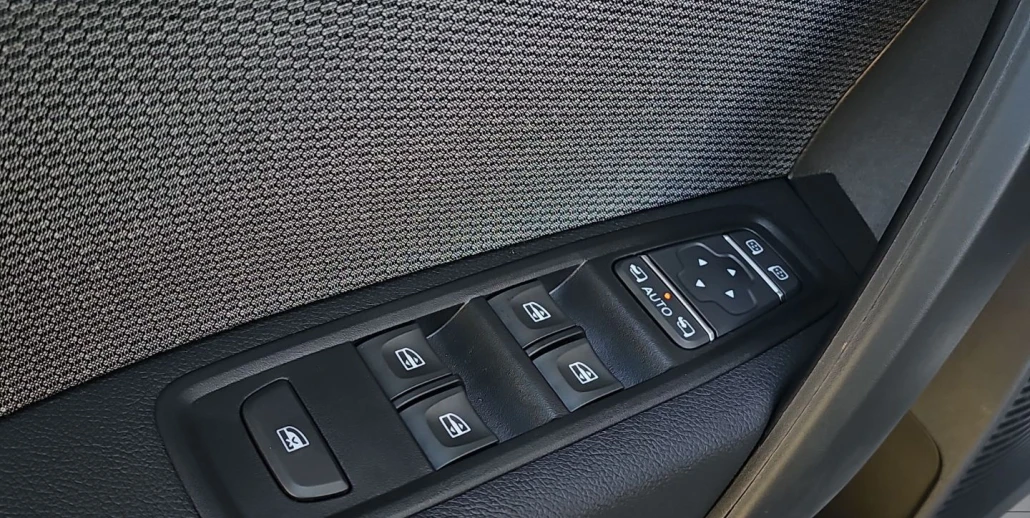 25_30b23ce0-9be4-4108-8f3c-b52085d7c74e_final_image