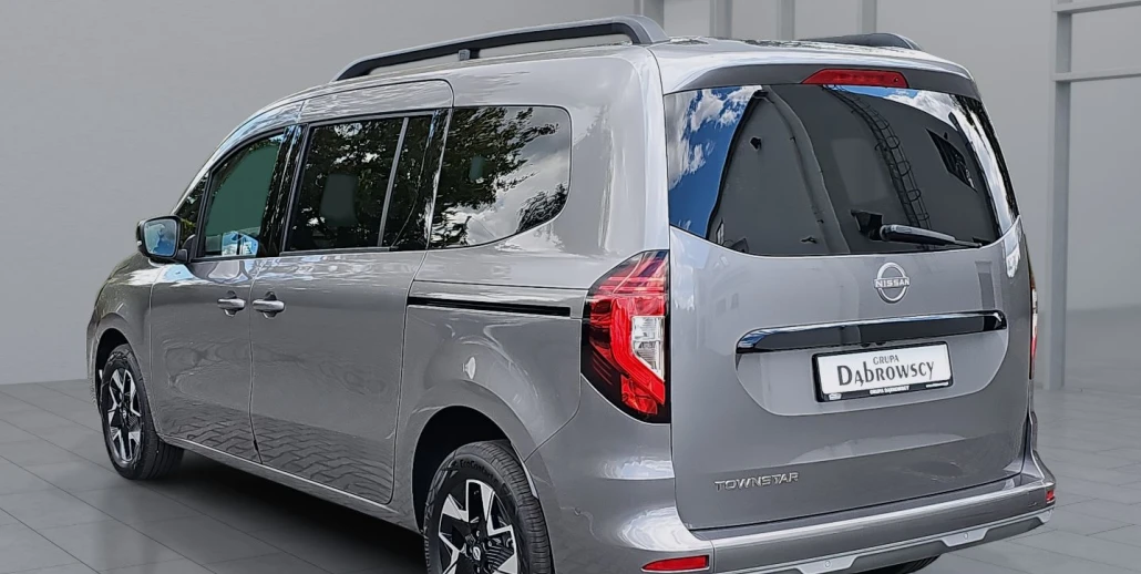 7_6b0516ed-49f2-4491-84af-4f1dff623d5d_final_image