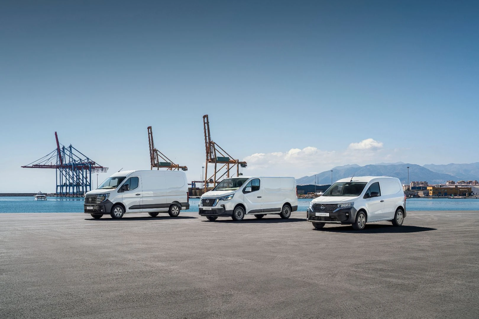 Nissan Interstar w salonach Dąbrowscy
